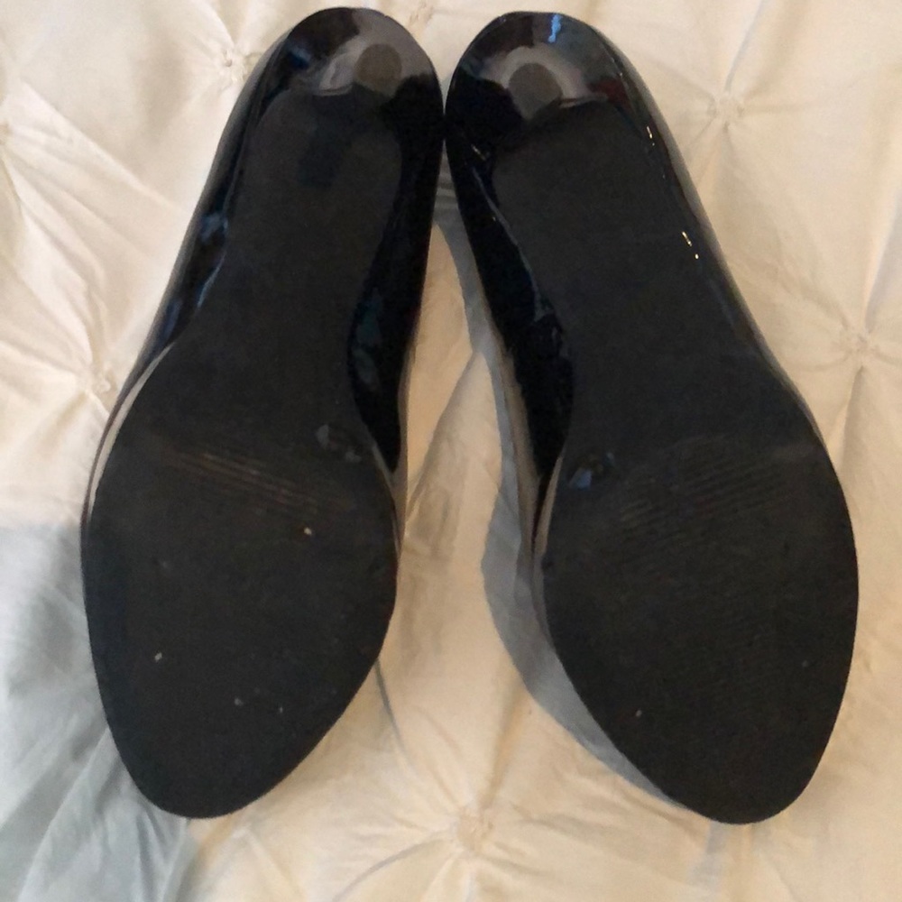 Shoes - Picture 3 of 3